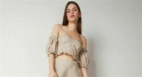 Moda Sfumature Di Nude Come Essere Chic Con Il Colore Che Trionfa Nelle Passerelle