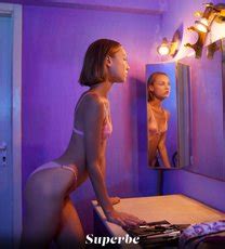 Stunning Hot Model Hannah Ray Revealing Her Amazing Naked Body 11 Photos