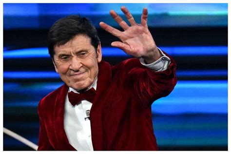 Gianni Morandi Dove Vive Il Cantante La Splendida Casa In Campagna