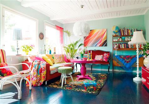 Bright colors for a bright home