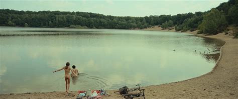 Nude Video Celebs Stella Vivien Dhingra Nude Sophia Seidenfaden Nude Amelie Liebst Nude