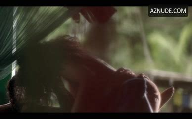 Sophie Wilde Niamh Mccormack Lesbian Scene In Everything Now Aznude