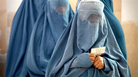 Burka Niqab Hidschab Tschador Formen Der Verh Llung Im Islam Der