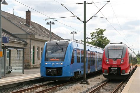 Jetztzeit Und Zukunft Traf Sich Am Juli Im Bahnhof Neustadt Bei