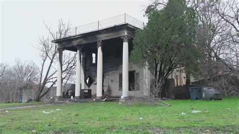 Fort Worth, Texas fire: Historic home fully engulfed in flames | wfaa.com