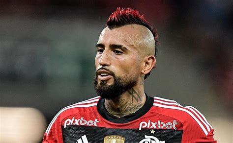 A Situa O Mudou Flamengo Toma Decis O Sobre Futuro De Vidal E