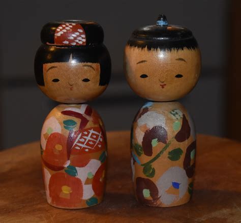 Kokeshi Couple Collectors Weekly