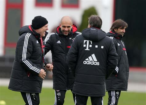 Hier Schuftet Thiago F R Sein Comeback Bilder Vom Bayern Training