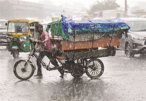 Weather: Rainfall in Gurugram | The Shillong Times