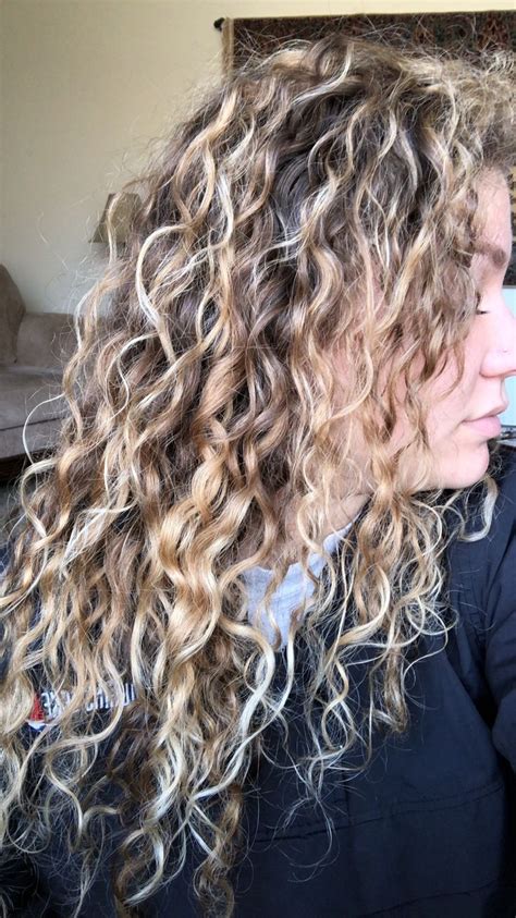 Pin On Hair Highlights Curly Hair Dyed Blonde Hair Colored Curly Hair