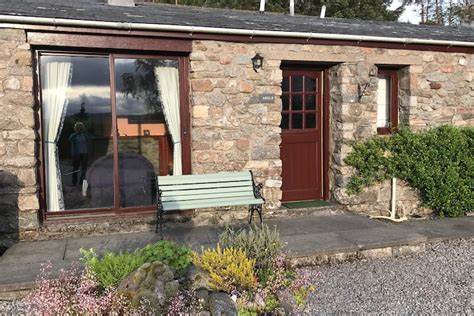 Lairg Cottages At The Best Price Cozycozy