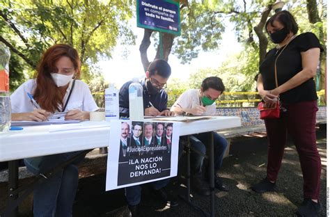 Activistas De Oaxaca Recolectan Firmas En Exigencia De Juicio Pol Tico