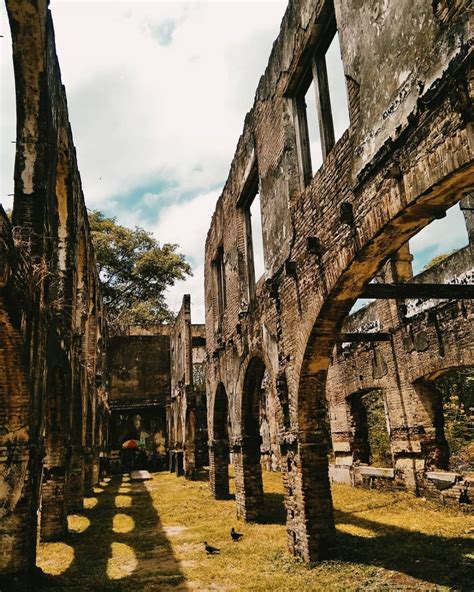 10 Bangunan Peninggalan Belanda Di Pulau Jawa Yang Dikenal Angker