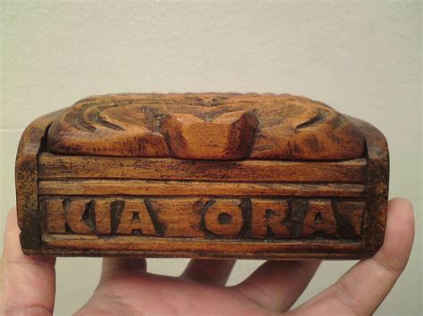 Antique Maori Tiki Tribal Wood Carving Carved Kia Ora Wooden Box Paua