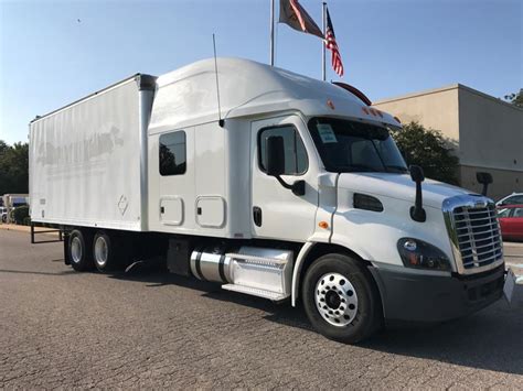 Used Freightliner Cascadia Sst Bolt Custom Sleeper For Sale In