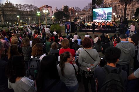 Noticias Mr La 25° Edición Del Festival De Cine Latinoamericano Arrancó Al Aire Libre Y Con