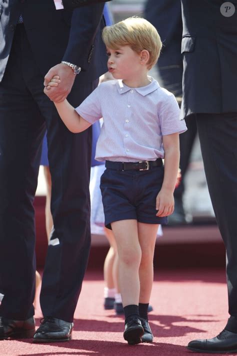 Vidéo Le prince George de Cambridge Le couple princier d Angleterre