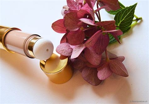 Review Est E Lauder Double Wear Nude Cushion Stick Radiant Makeup