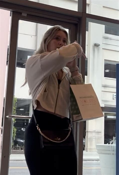 Bubbly Blonde Babe Loves To Shop Spandex Leggings Yoga Pants Forum