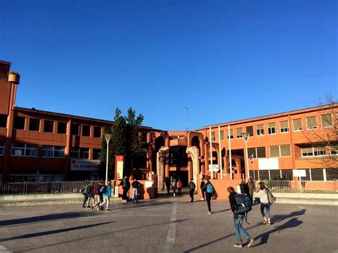 Collège & Lycée Victor Hugo, Colomiers | MumAbroad