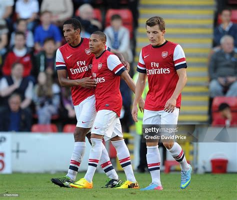 wellington silva celebrates scoring   arsenals  gaol