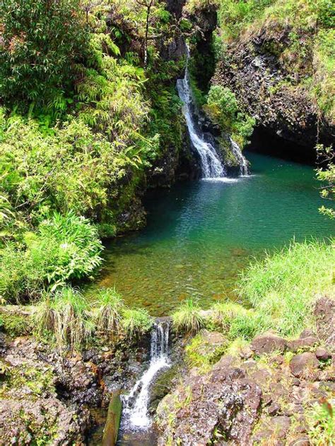 20 Maui Waterfalls To Explore In 2025