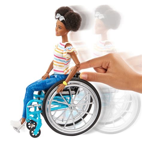 Poup E Barbie Fashionistas Brune Et Son Fauteuil Roulant Mattel King