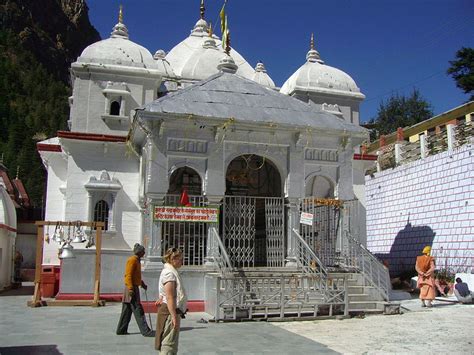 World Most Famous Temple: GANGOTRI DHAM