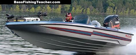 Bass Fishing Boats - Bass Fishing Teacher