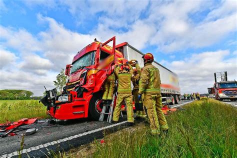 Zwaar Ongeval Met Vrachtwagen Op N Door Eerder Ongeva Valkenswaard