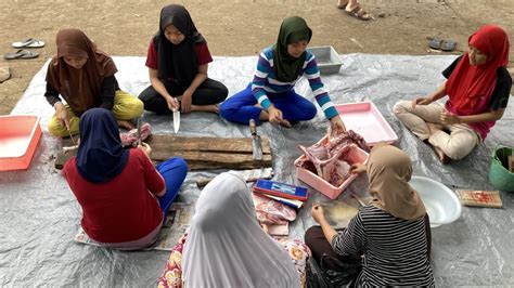 Pelaksanaan Penyembelihan Kambing Qurban Pada Hari Raya Idul Adha