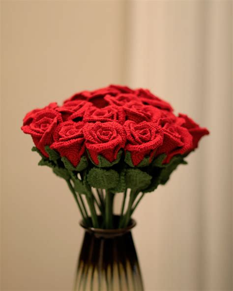 Best Crochet Rose Bouquet in Red – Lenstudio Crochet