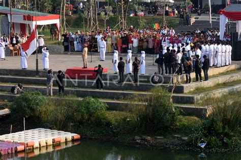 Anies Baswedan Ikuti Upacara HUT Kemerdekaan RI ANTARA Foto