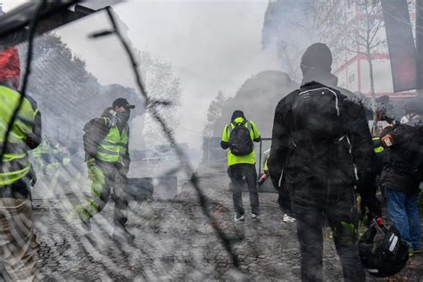 Mois De Prison Avec Sursis Pour Un Gilet Jaune De Haute Savoie Arr T