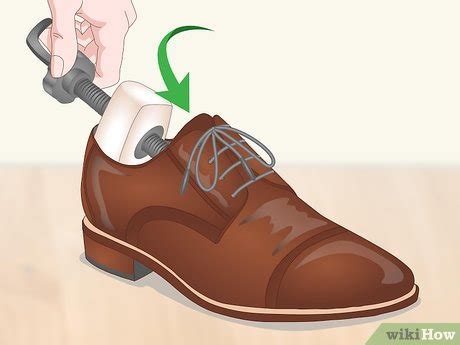 3 Ways to Stretch New Shoes - wikiHow