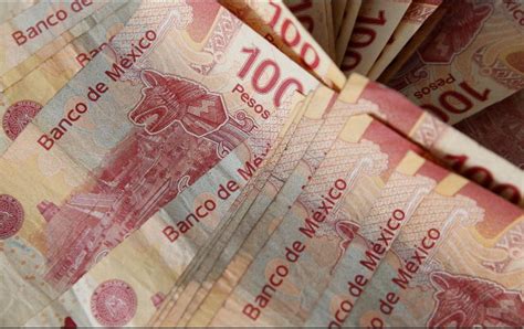 Indicadores Banxico recorta pronóstico de crecimiento en México para