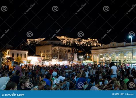 Cuadrado De Monastiraki En La Noche El De Agosto De En Atenas