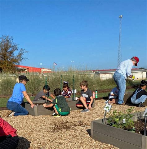 Thomas Arnold Elementary School Garden | Salado Texas