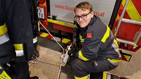 Feuerwehr Ollern Spillwinde Und Tiefenrettung