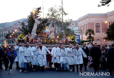 La Processione Delle Barette Di Messina Raccontata In Foto