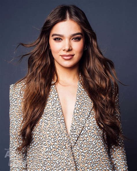 Hailee Steinfeld - AM 2 DM BuzzFeed News Photoshoot November 2019 • CelebMafia