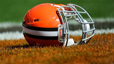 Browns Defensive Lineman Arrested After Plowing SUV Into Restaurant