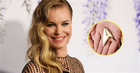 Rebecca Romijn says it's "a real honor" to join 'Star Trek: Discovery ...