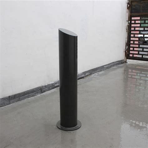 Hot Dip Galvanized Steel Safety Bollards For Outdoor Road Safety