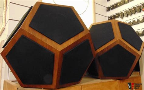 Design Acoustics D 12 Dodecahedron Omni Directional Loudspeakers