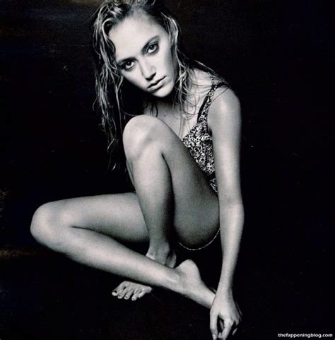 Maika Monroe Maikamonroe Nude Leaks Photo 222 TheFappening