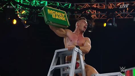 Austin Theory Hizo Historia En Money In The Bank 2022 Superluchas