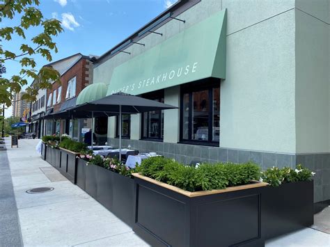 Perfect Summer Patios Oakville Look Local Oakville And Burlington