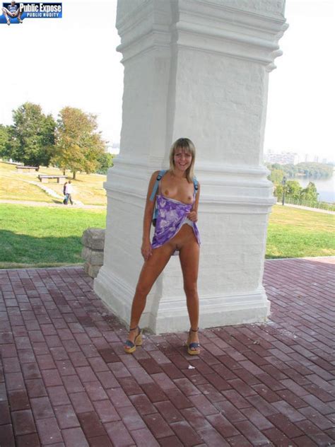 Bbw Public Flash Porn Pictures