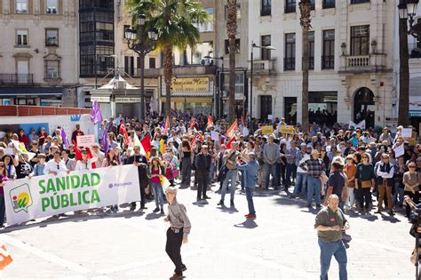 Im Genes De La Manifestaci N Por La Sanidad P Blica En Huelva